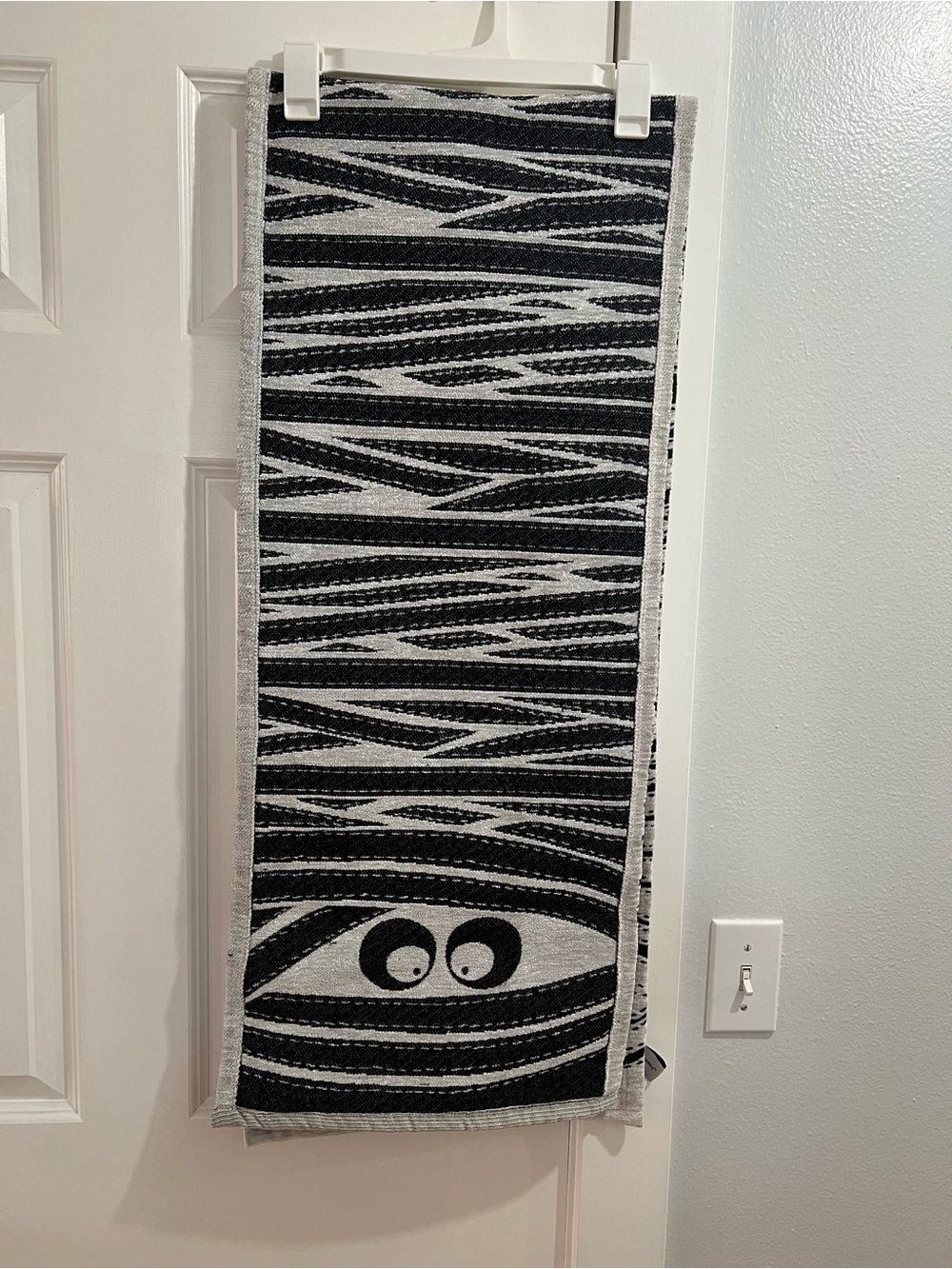 cupcakes & cashmere Black and White Striped Dining Table Runner